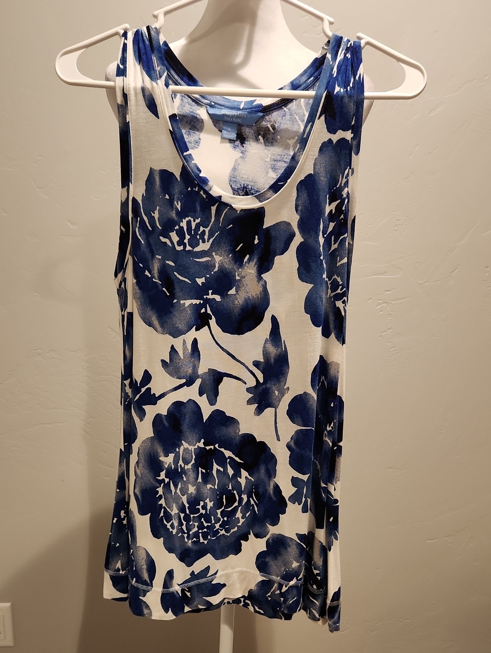 Simply Vera Blue Floral Sleeveless Tank Top -  Women- Size Large